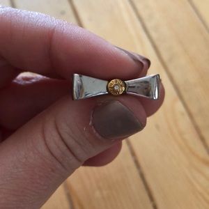 Henri Bendel Bow Ring